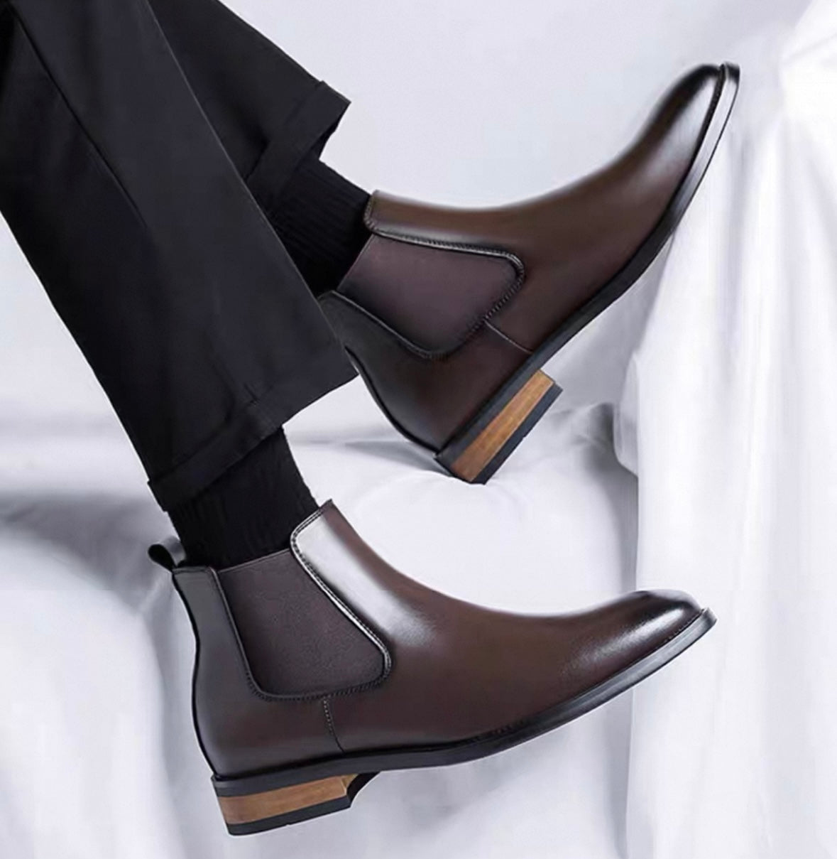 Elegant Chelsea Boots