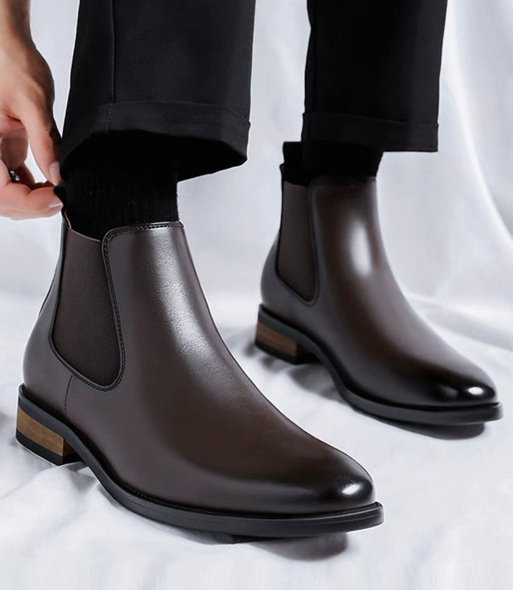 Elegant Chelsea Boots