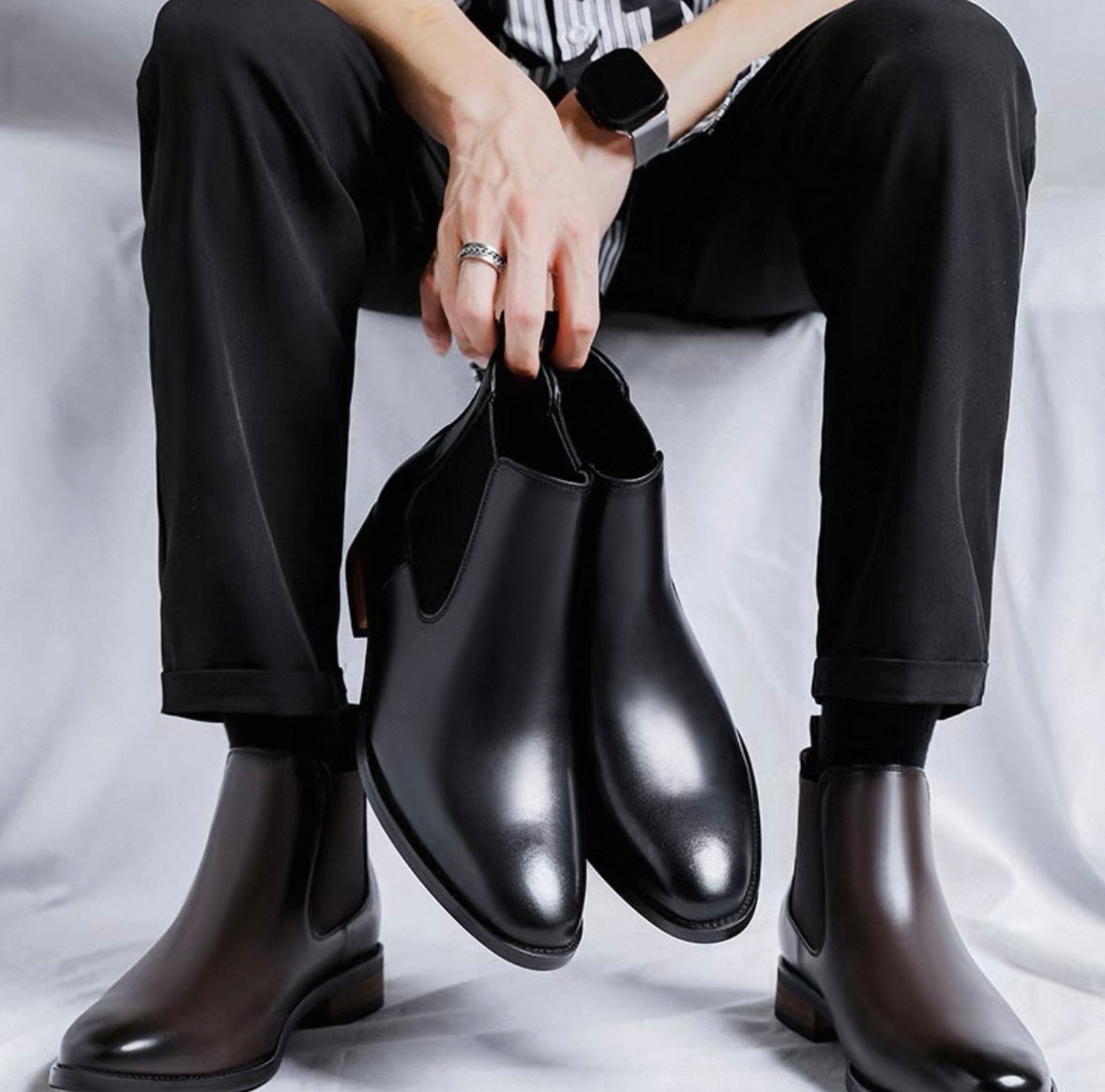 Elegant Chelsea Boots