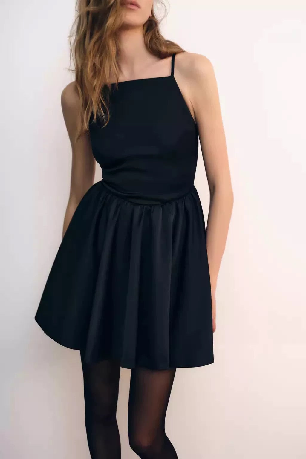 Robe à bretelles noire