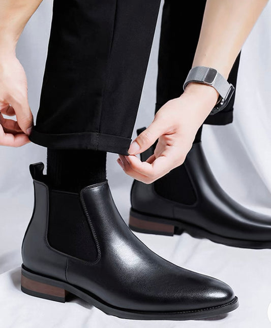 Elegant Chelsea Boots